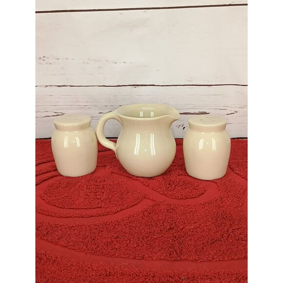 Vintage Shaker And Thangs 3 Piece Magnolia Blossom Set 1 Pitcher and 2 Shakers - Picture 2 of 8